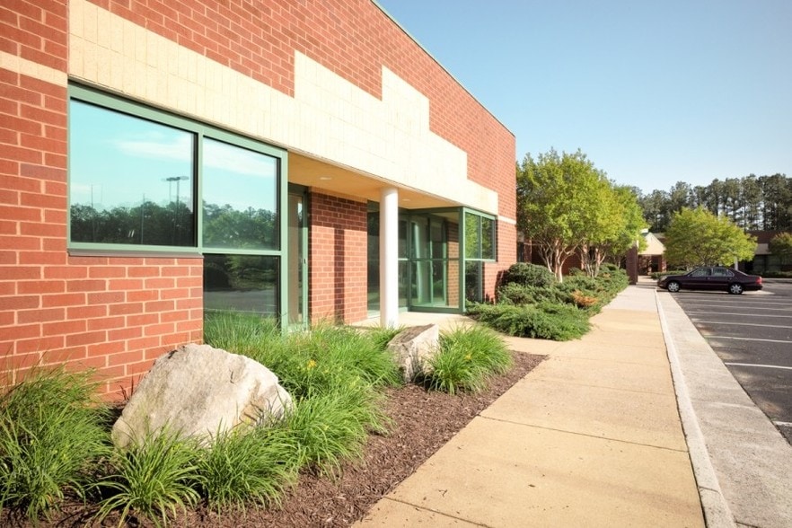 More Photos Of 1807 Huguenot Rd, Midlothian Medical For Lease