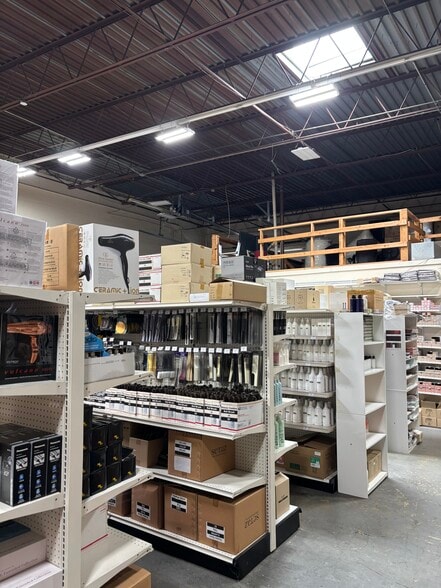 More Photos Of 150 Hobart St, Hackensack Warehouse For Lease