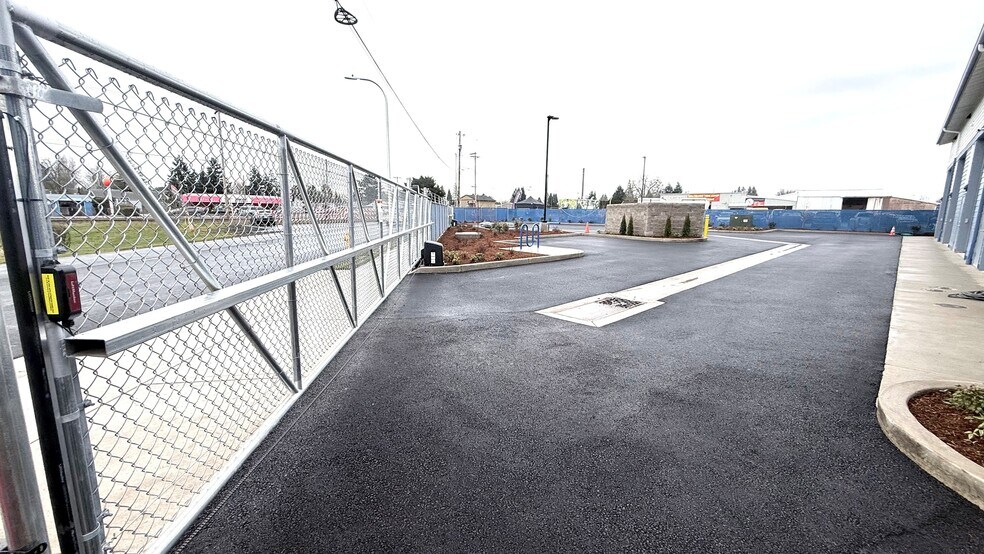 More Photos Of 5010 SE Witch Hazel Rd, Hillsboro Industrial For Lease