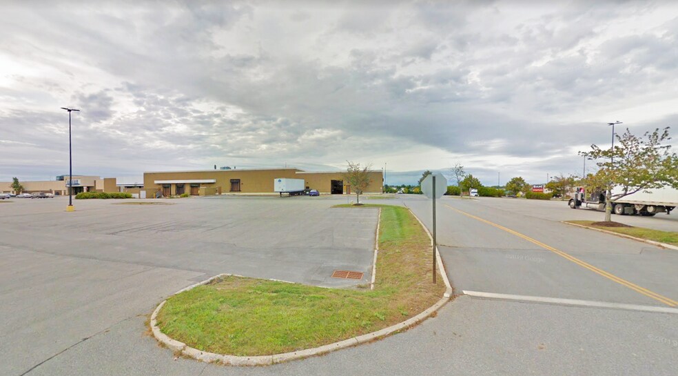 More Photos Of 693 Stillwater Ave, Bangor Distribution For Sale