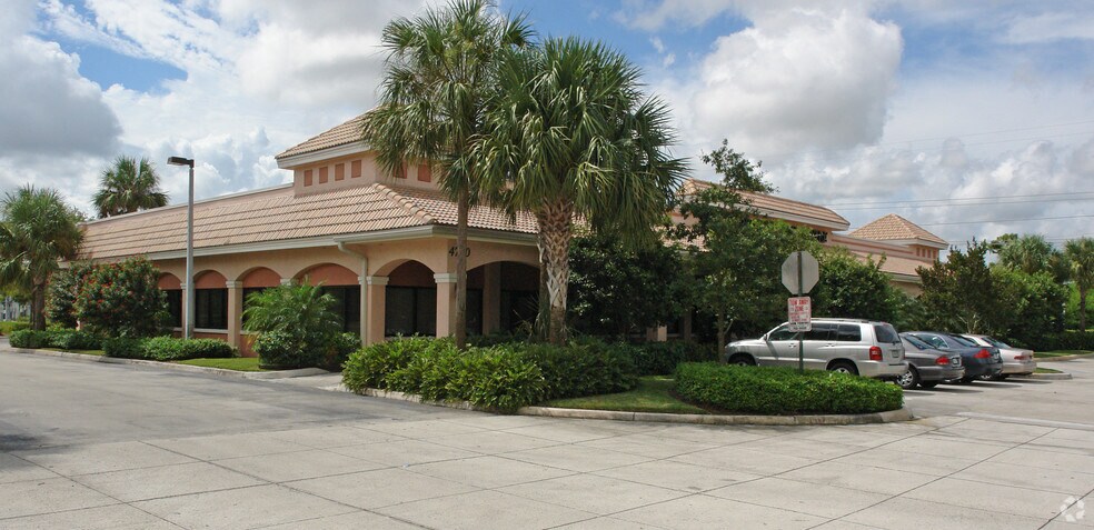 More Photos Of 4700 Riverside Dr, Coral Springs Office For Lease