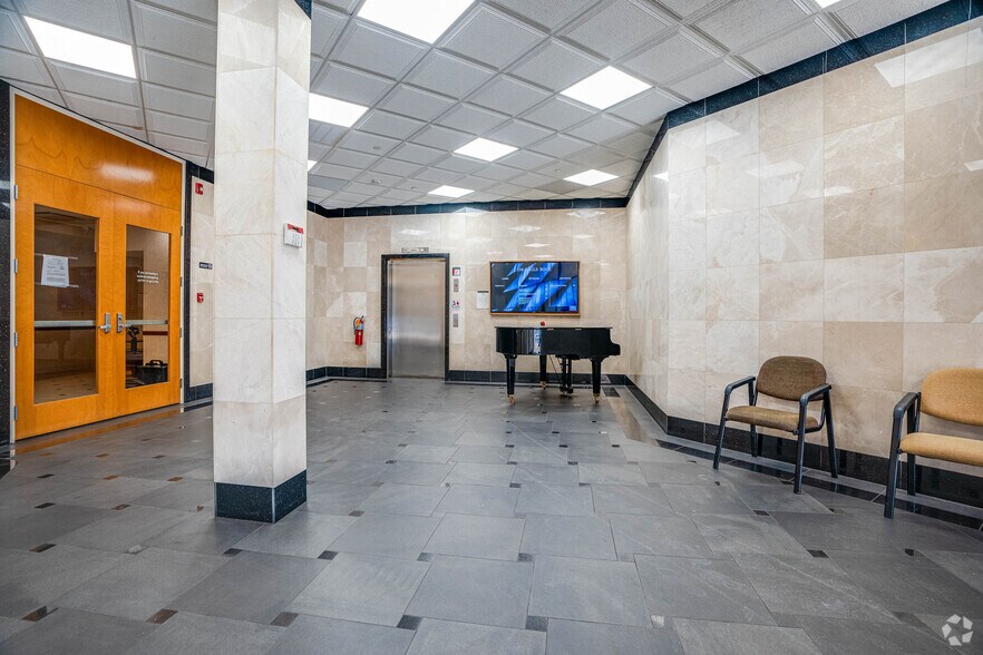 More Photos Of 556 Eagle Rock Ave, Roseland Medical For Lease