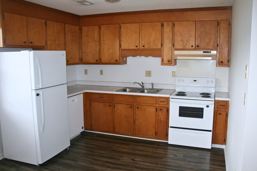 More Photos Of 901 Corona Dr, Orangeburg Apartments For Sale