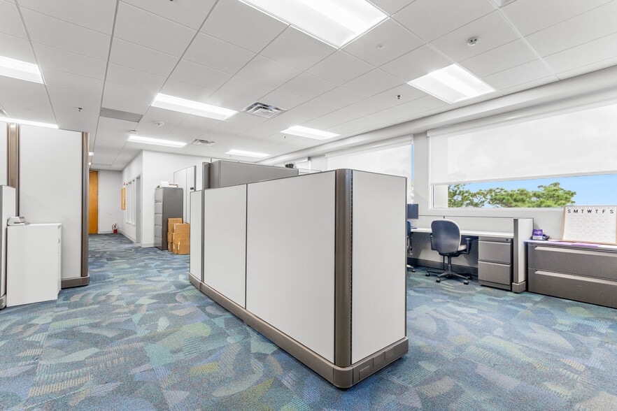 More Photos Of 2201 Lucien Way, Maitland Office For Lease