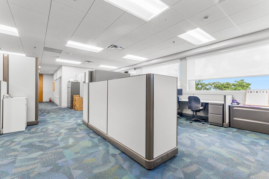 More Photos Of 2201 Lucien Way, Maitland Office For Lease