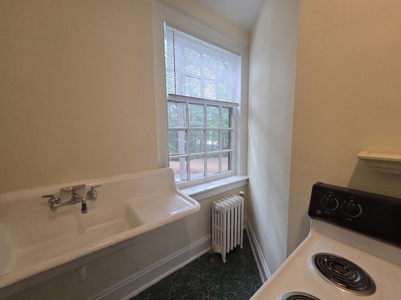 More Photos Of 915 Raleigh Road Pky W, Wilson Apartments For Sale