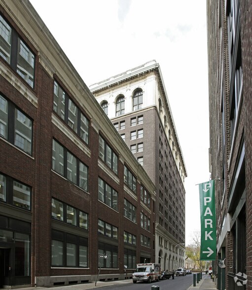 More Photos Of 150 S Independence Mall W, Philadelphia Apartments For Lease