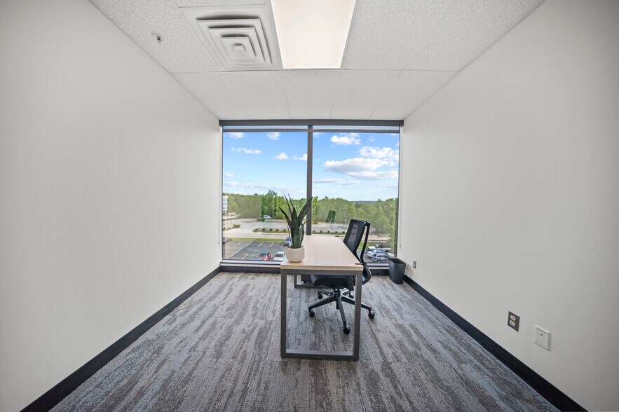 More Photos Of 4807 Rockside Rd, Independence Coworking Space