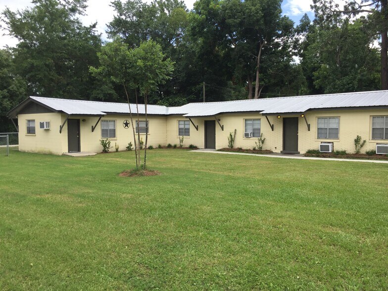 Primary Photo Of 2806-2812 Evergreen Rd, Brunswick Apartments For Sale