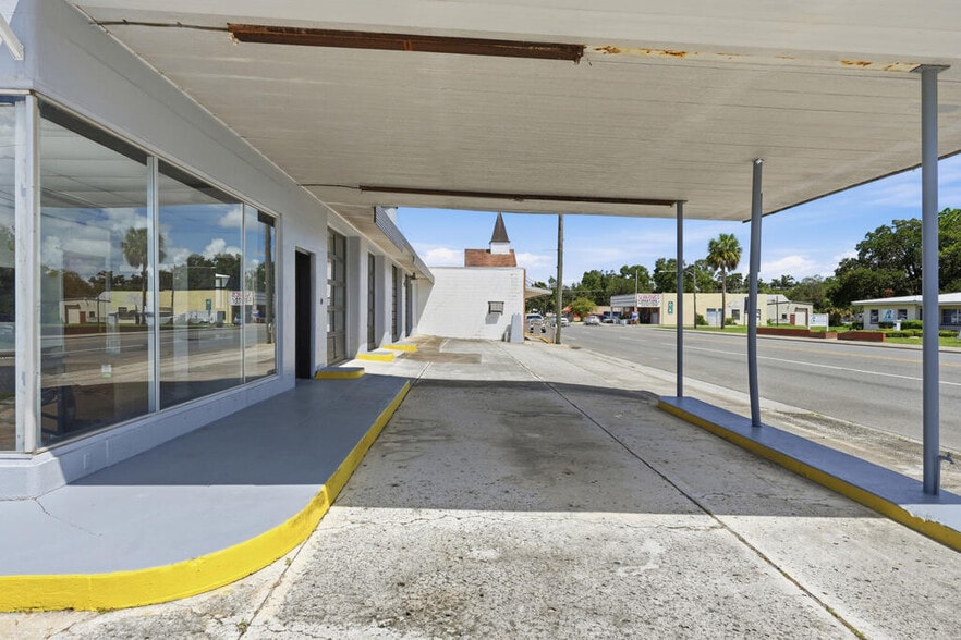 More Photos Of 10 N Main St, Chiefland Service Station For Sale