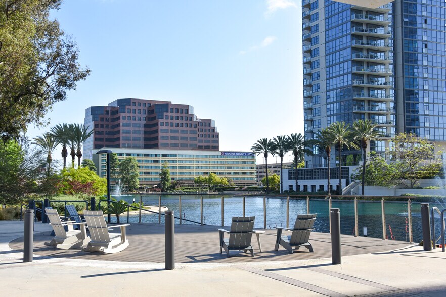 More Photos Of 3 Hutton Centre Dr, Santa Ana Office For Lease