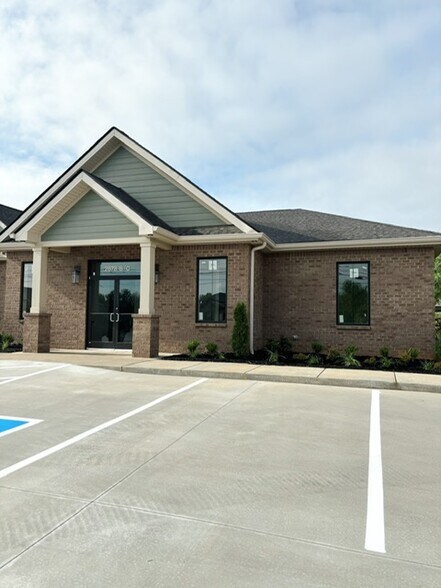More Photos Of 2678 Townsend Ct, Clarksville Medical For Lease