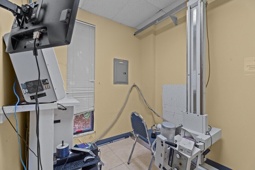 More Photos Of 2902 Central Heights Rd, Goldsboro Medical For Sale