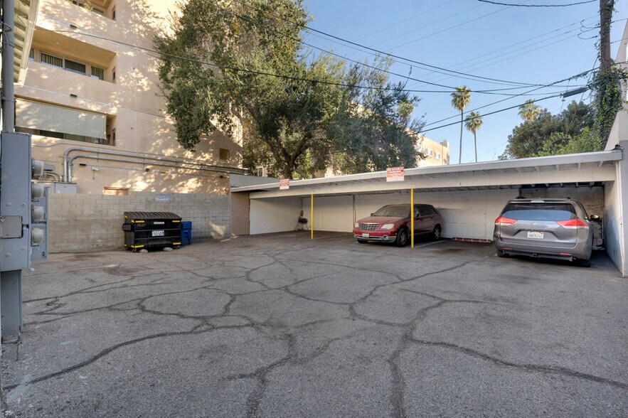 More Photos Of 14622 Sylvan St, Van Nuys Apartments For Sale