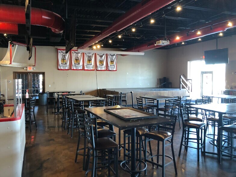 More Photos Of 14608-14632 Cicero Ave, Midlothian Freestanding For Lease