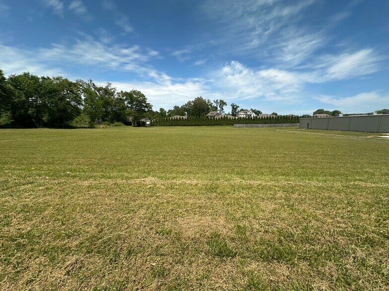 More Photos Of Alabama 69, Guntersville Land For Sale