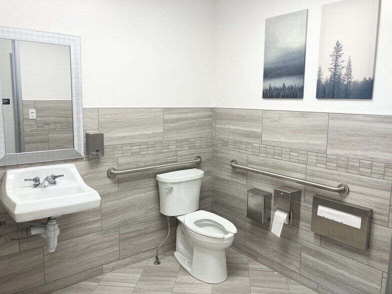 More Photos Of 22040 Valley Blvd, Walnut Medical For Sale