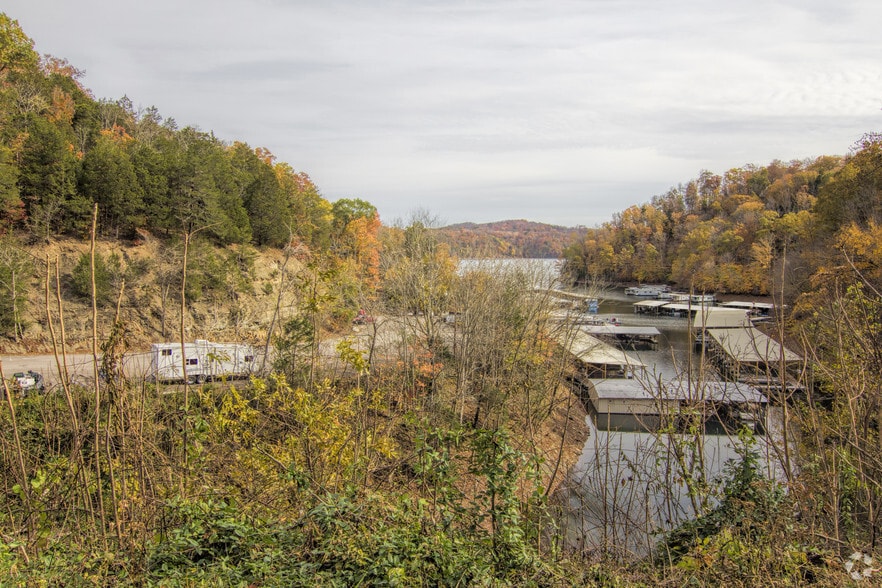 More Photos Of 440 Arlon Webb Rd, Celina Marina For Sale