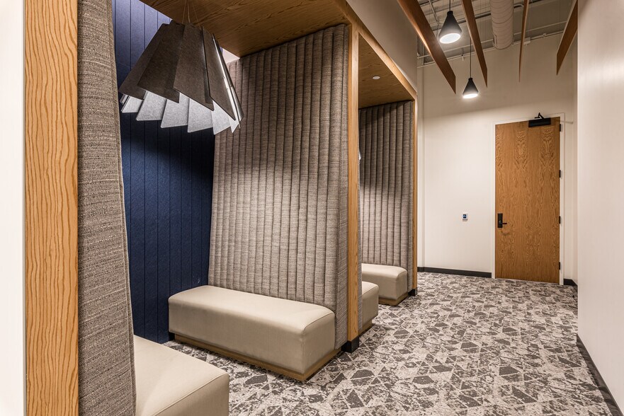 More Photos Of 8605 E Raintree Dr, Scottsdale Office For Lease