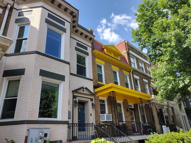 More Photos Of 75 New York Avenue NW, Washington Multifamily For Sale
