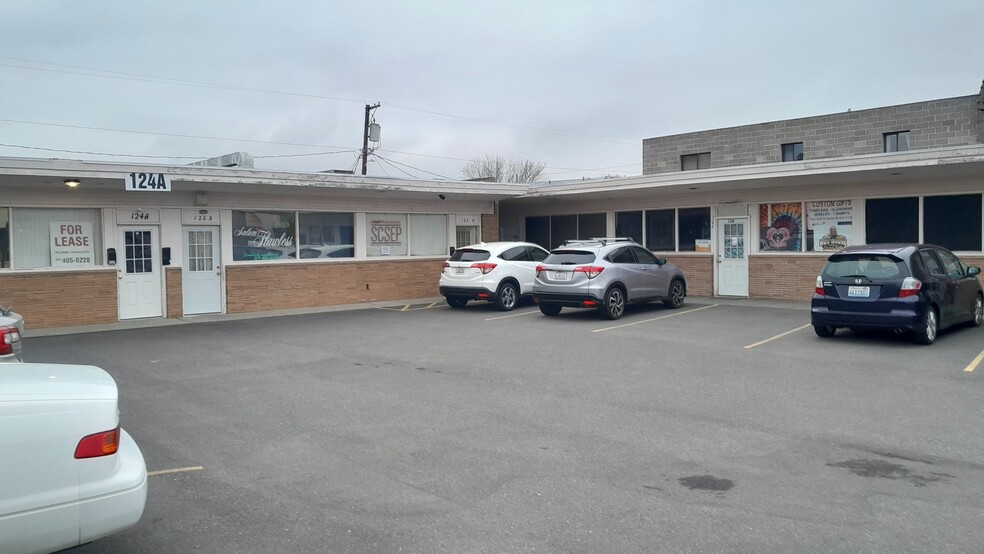 Primary Photo Of 122 Vista Way, Kennewick Storefront Retail Office For Lease