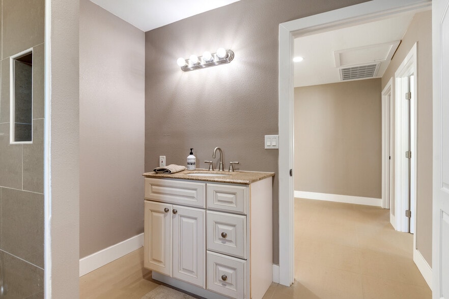 More Photos Of 19620 Temescal Canyon Rd, Corona Specialty For Sale
