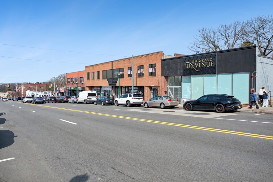 More Photos Of 545-553 Cedar Ln, Teaneck Office For Sale