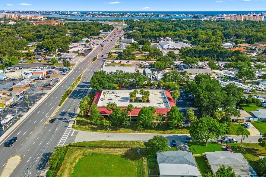 More Photos Of 5666 Seminole Blvd, Seminole Office For Sale