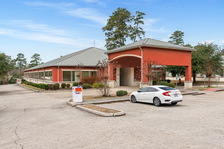More Photos Of 2200 N FM 3083 Rd W, Conroe Office For Lease