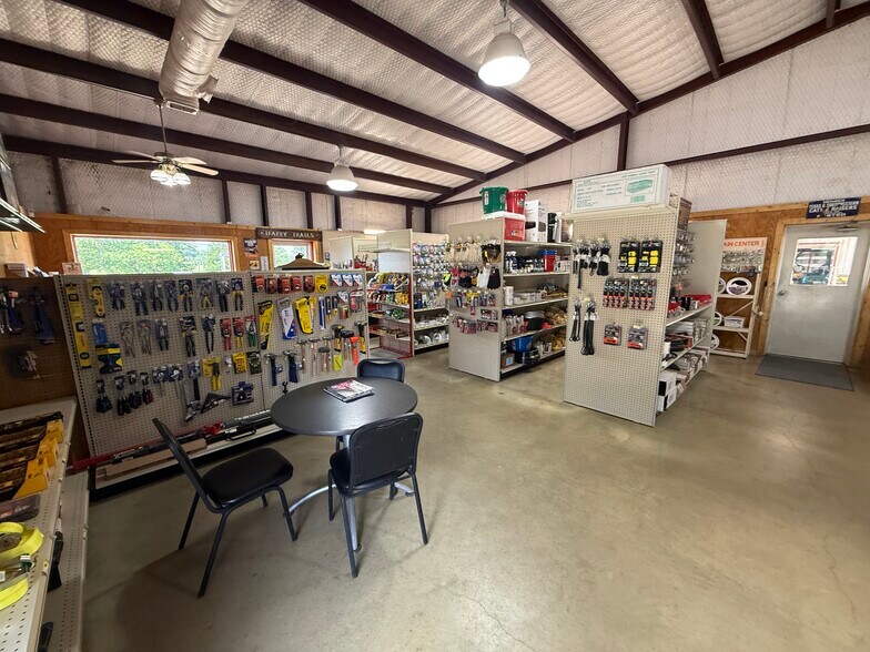More Photos Of 17650 Texas 19, Montalba Auto Repair For Sale