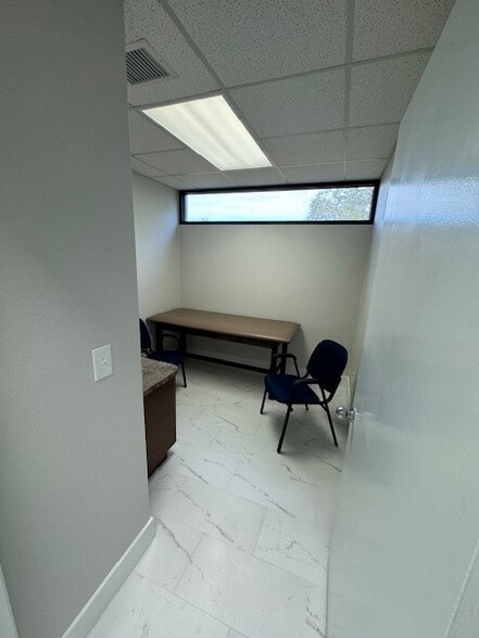 More Photos Of 6711 38th Ave N, Saint Petersburg Medical For Lease