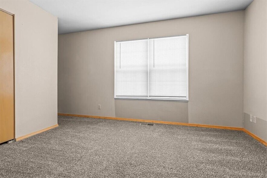 More Photos Of 15 Pivot Rock Rd, Eureka Springs Apartments For Sale