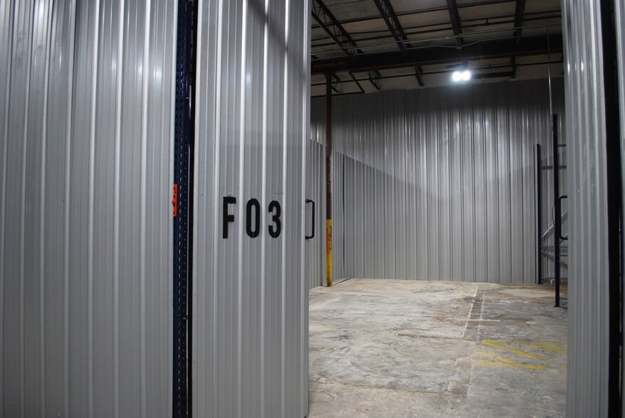 More Photos Of 1100 25th St, West Palm Beach Warehouse For Lease