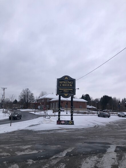 More Photos Of 27 Franklin St, Springville Office For Lease