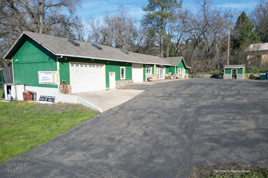 Primary Photo Of 4875 Black Oak Mine Rd, Garden Valley Auto Dealership For Sale