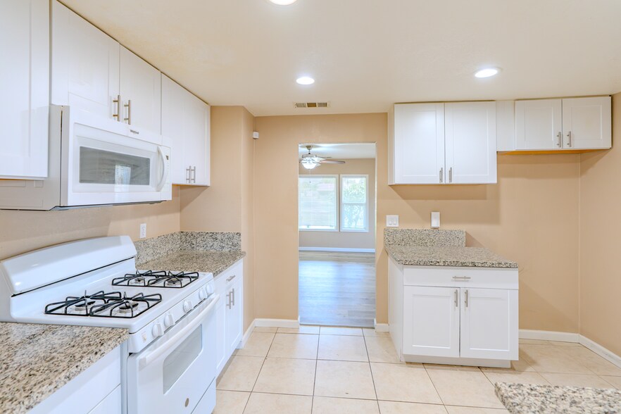 More Photos Of 2234 E Yosemite Ave, Manteca Office For Lease