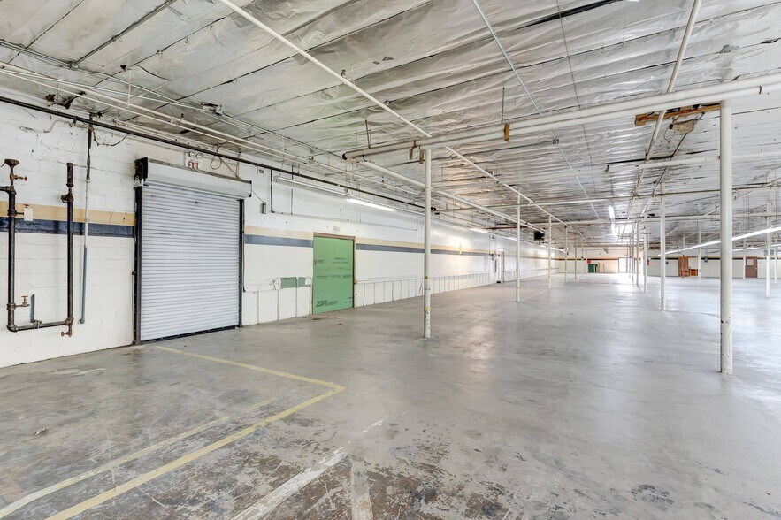 More Photos Of 116 Tellico Industry Rd, Tellico Plains Warehouse For Sale