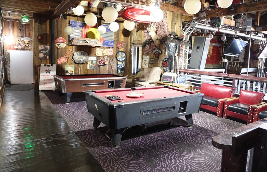 More Photos Of 3330 N Academy Blvd, Colorado Springs Bar For Sale