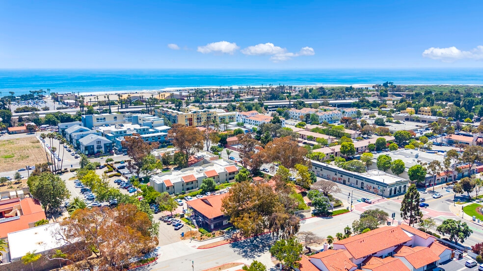 More Photos Of 24 E Main St, Ventura Office For Sale