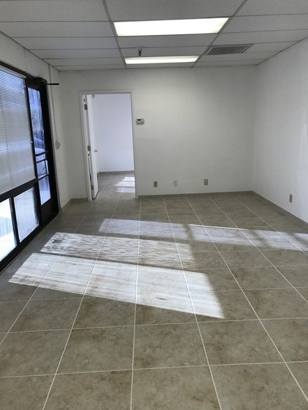 More Photos Of 4740 E 2nd St, Benicia Light Manufacturing For Lease