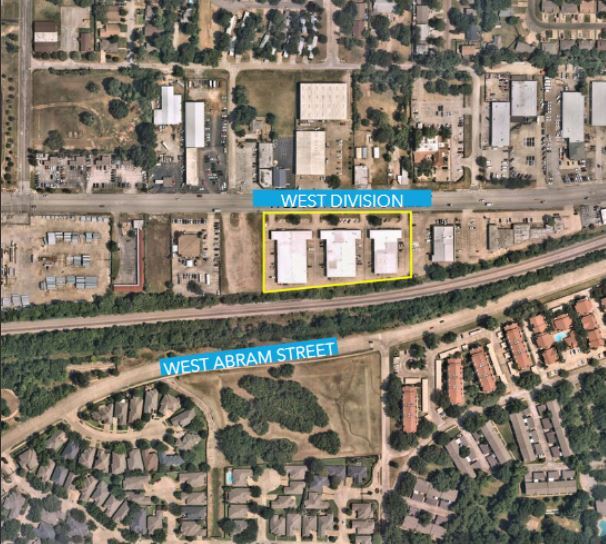 More Photos Of 1844 W Division St, Arlington Flex For Lease