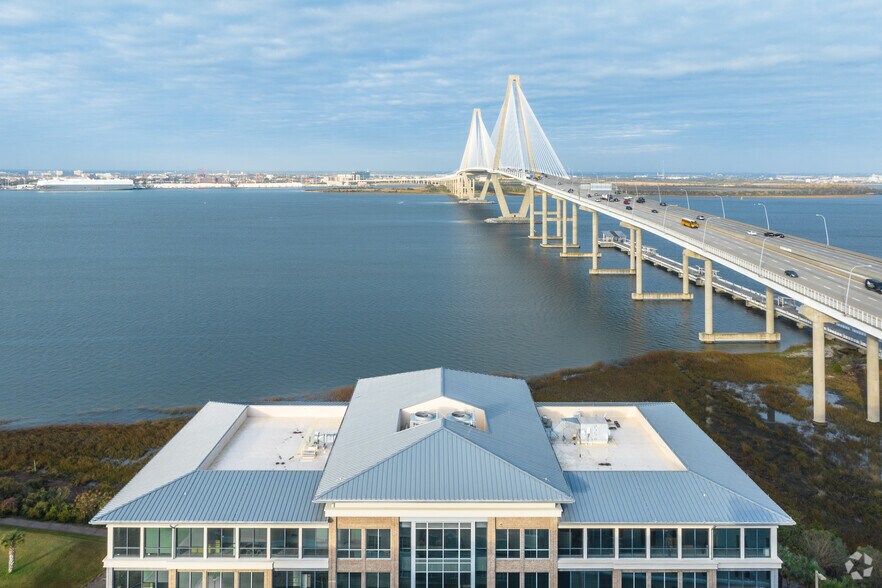 More Photos Of 75 Port City Lndg, Mount Pleasant Office For Lease