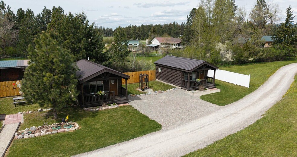 More Photos Of 1040 Roost Way, Columbia Falls Specialty For Sale