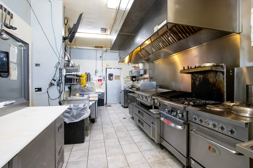 More Photos Of 153 W Main St, Loudonville Restaurant For Sale
