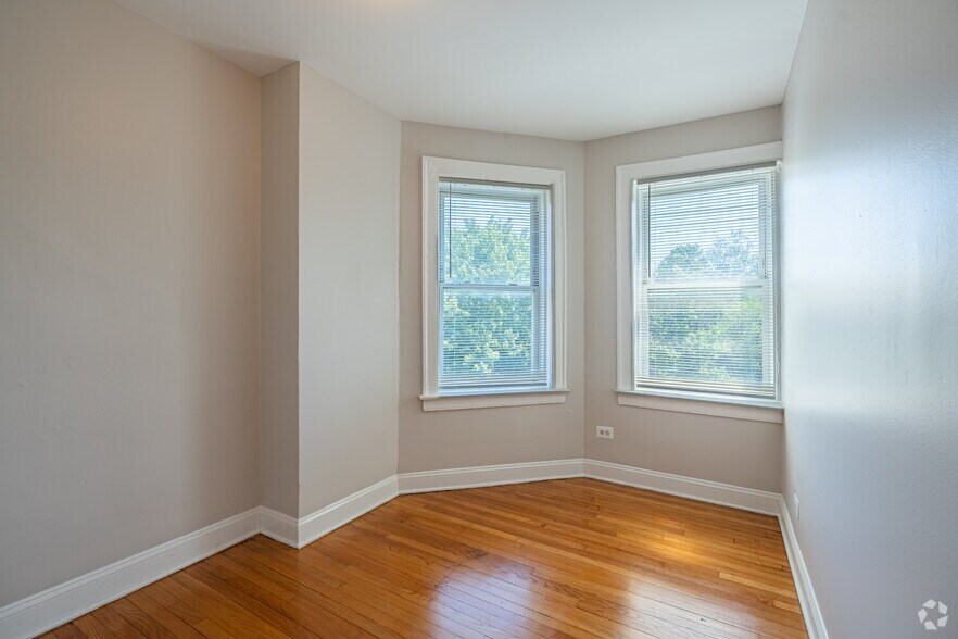 More Photos Of 7526-7536 S Colfax Ave, Chicago Apartments For Sale