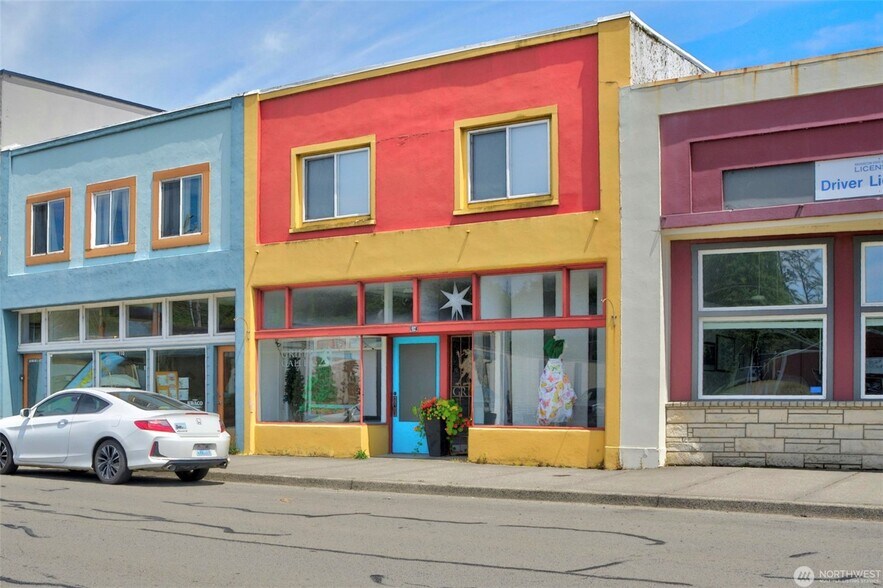 Primary Photo Of 112 1st Ave S, Ilwaco Storefront For Sale