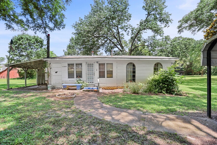 More Photos Of 138 Main St, Sharpsburg Flex For Sale