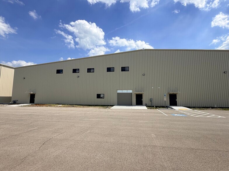More Photos Of 460 Tasa Dr, Fombell Airplane Hangar For Lease