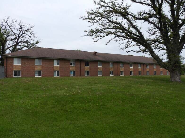 More Photos Of 315 S Grove Ave, Owatonna Schools For Sale