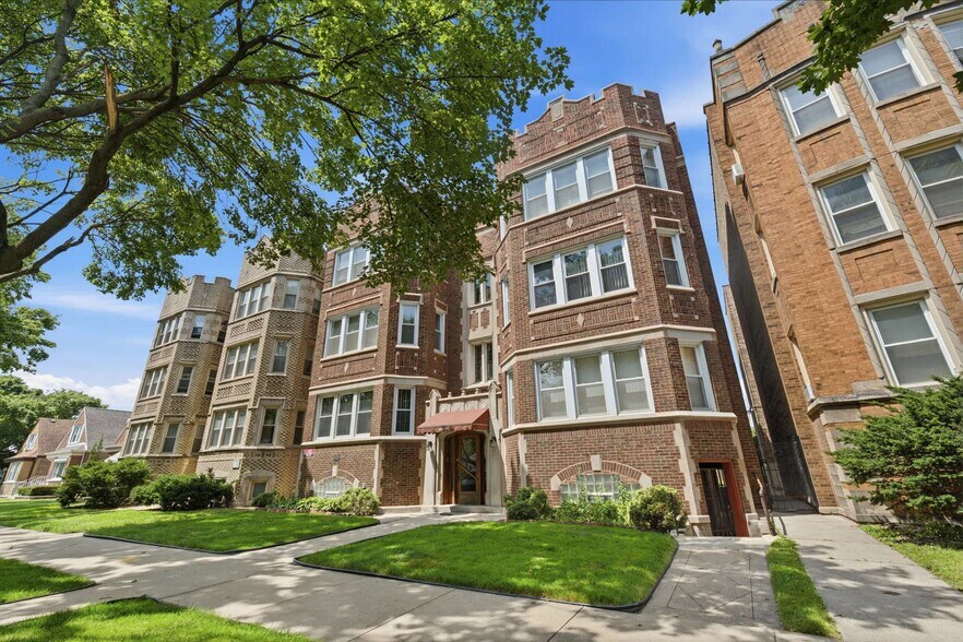 More Photos Of 8138 S Calumet Ave, Chicago Apartments For Sale
